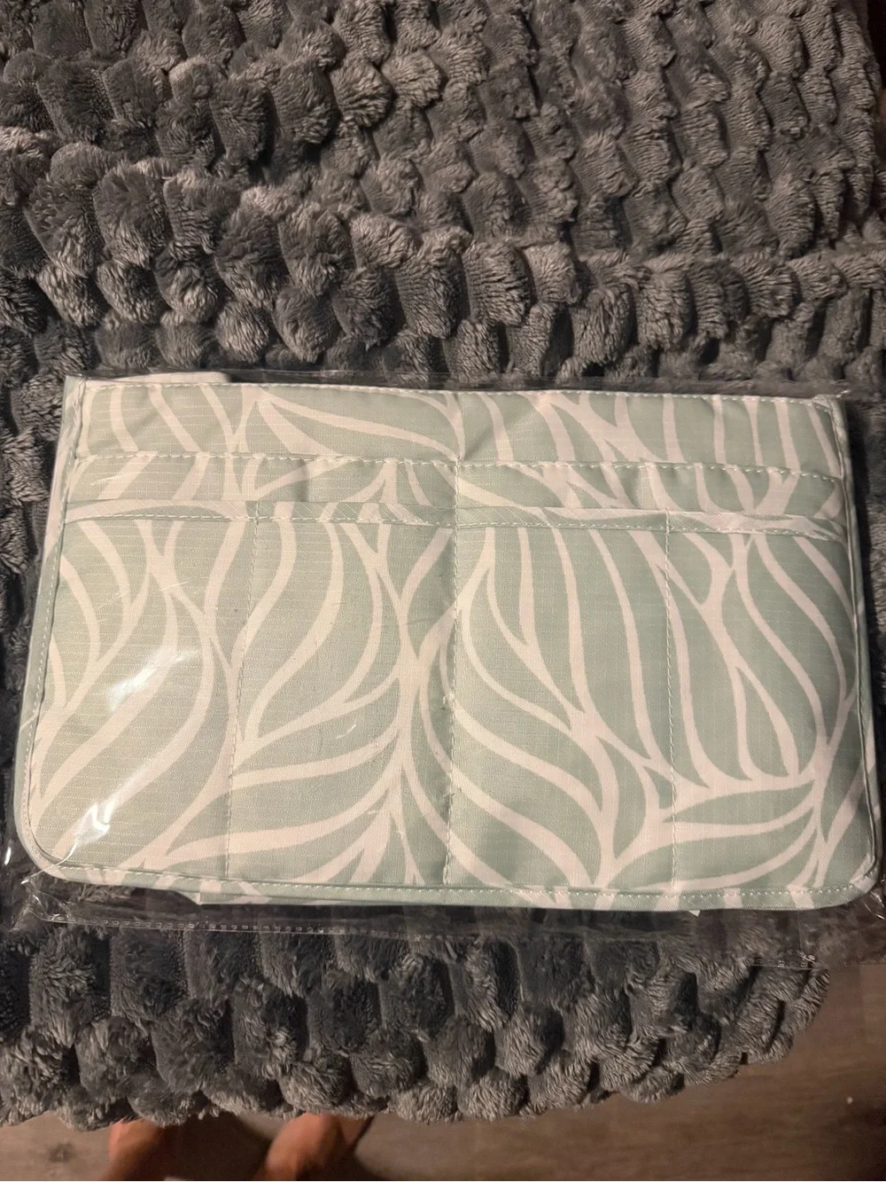 Mint Green Leaf Makeup Organizer Bag